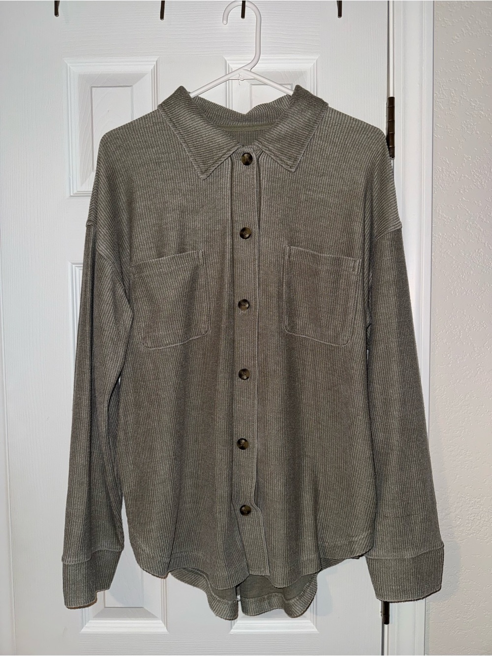 Thread & Supply Women's Ribbed Button-Front Cardigan Shirt - Olive Green